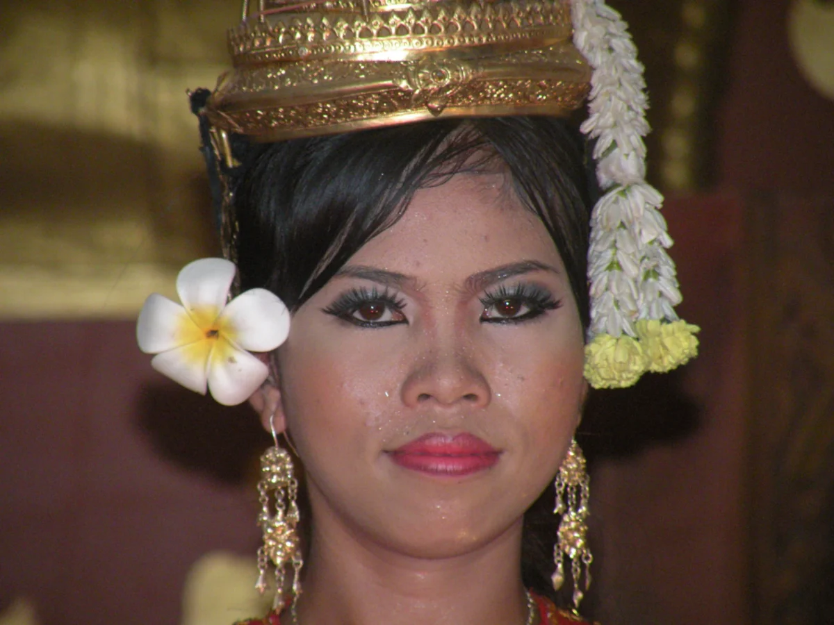 Apsara tanečnica v tradičnom kostýme – Siem Reap, Kambodža