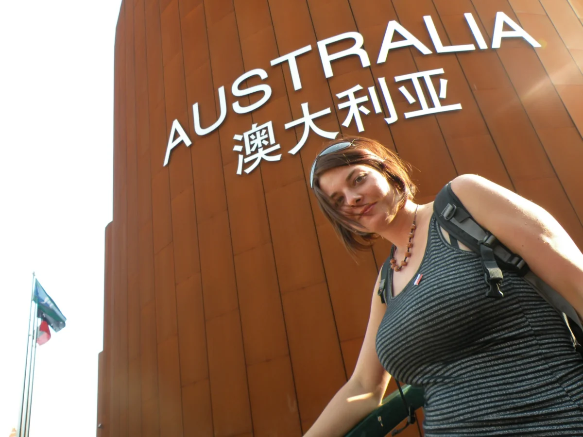 Erika pri pavilóne Austrálie – EXPO 2010, Šanghaj