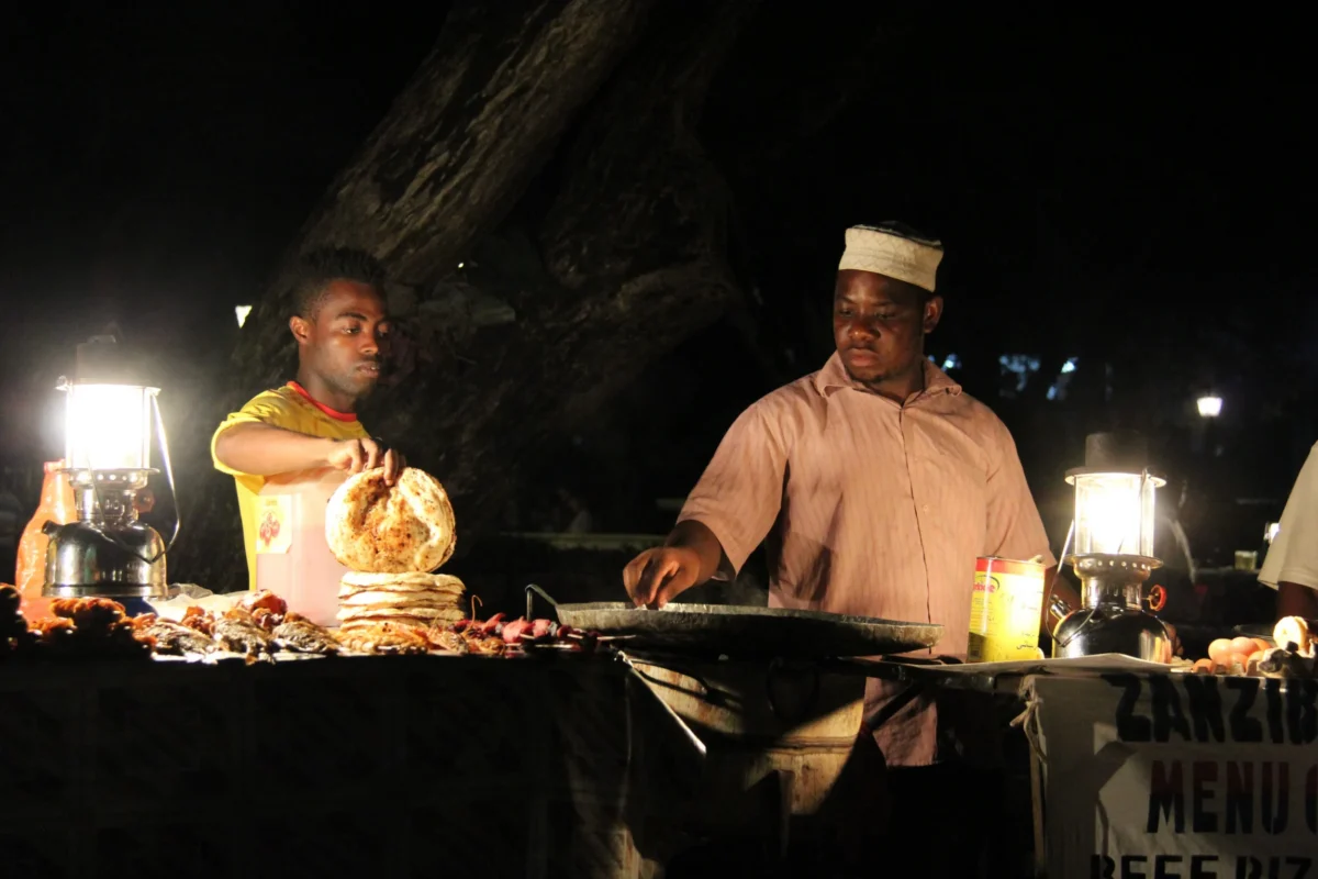 Nočný market Forodhani, Stone Town, Zanzibar