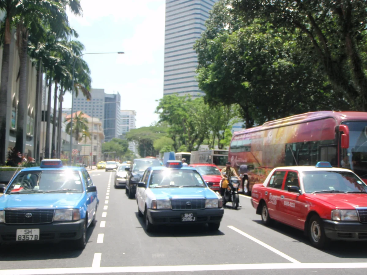 Doprava v uliciach – Singapur